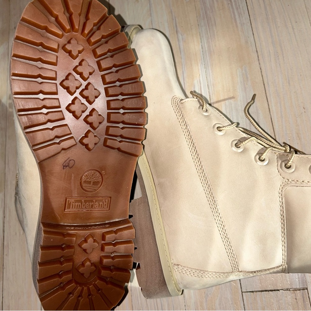 Timberland Women's Cream Suede Combat Boots - Picture 6 of 9